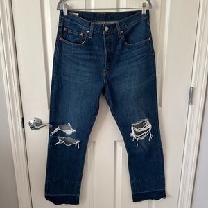 Levi's 501 Distressed Jeans With Button Fly - Size: W 30 L 28 - LIKE NEW!